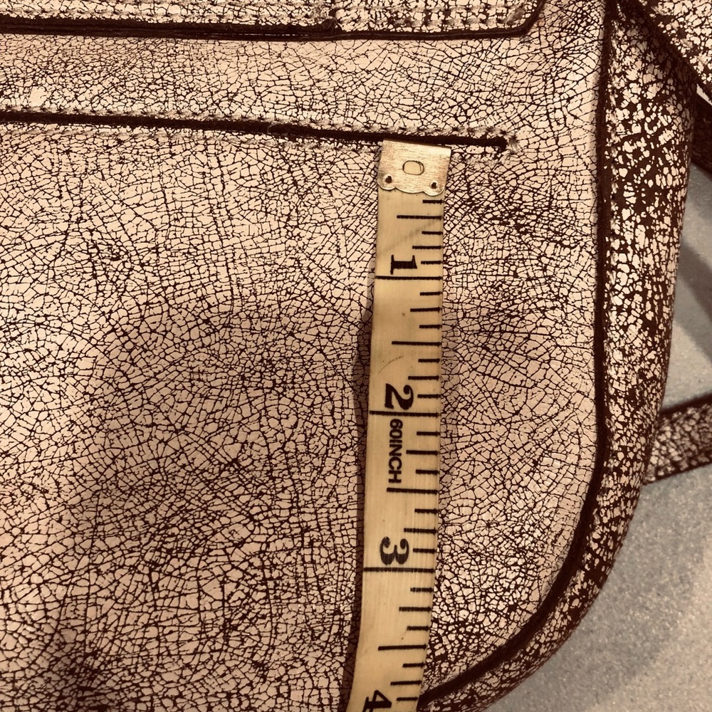 LATICO Distressed Crossbody off white see measurements - Picture 5 of 13